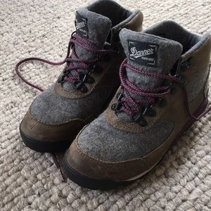 Danner wool jag hiking boot